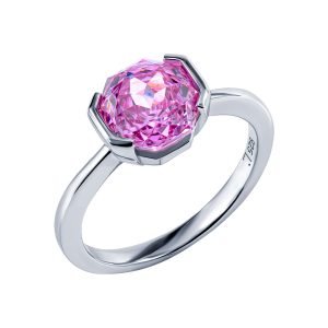 Кольцо из серебра 925 с фианитом, ср. вес 3,43г