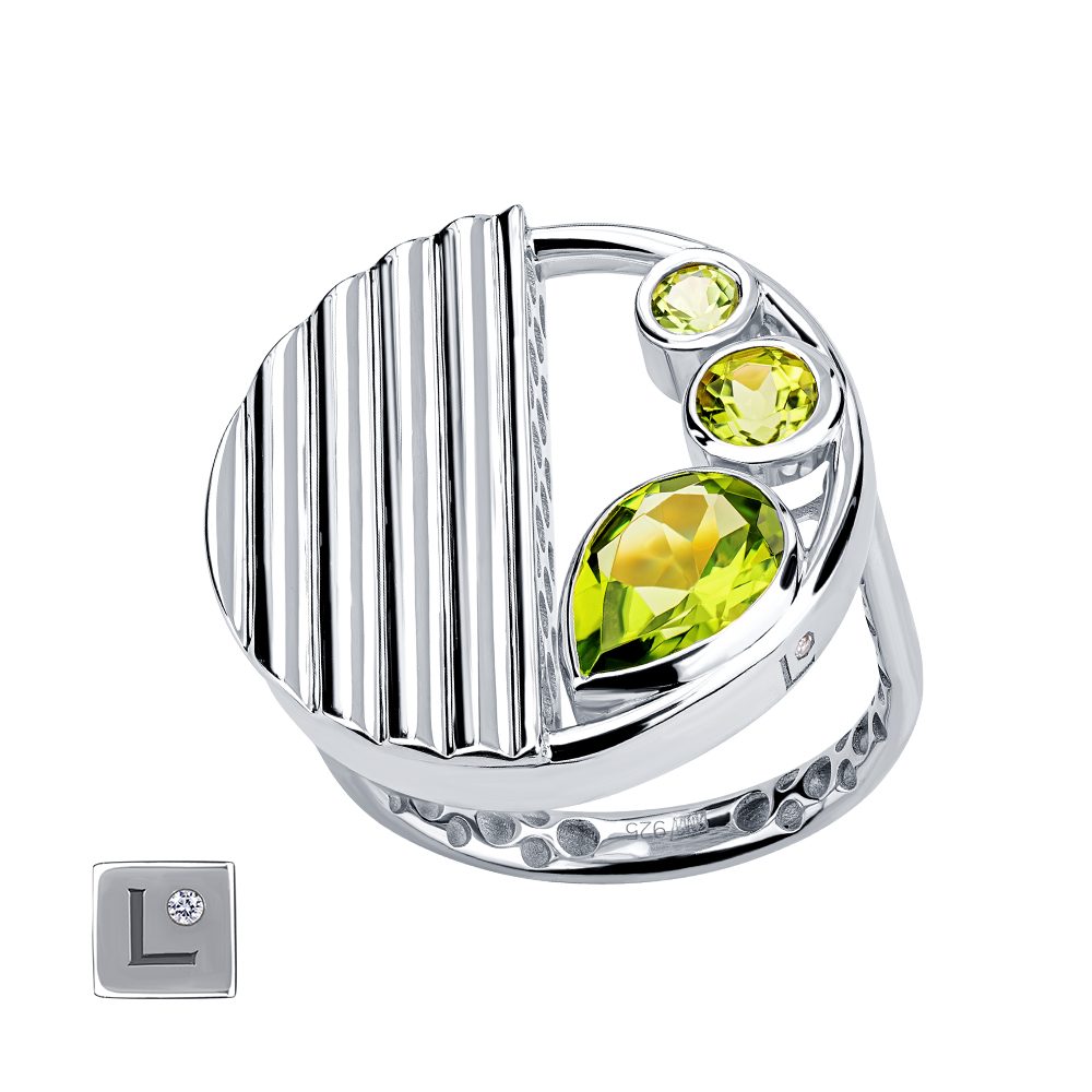 Кольцо из серебра 925 с хризолитами, ср. вес 2,9г