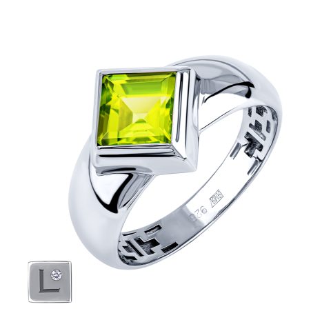 Кольцо из серебра 925 с хризолитом, ср. вес 2,4г